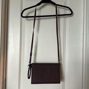 LIKE NEW - Dagne Dover Plum Purple Convertible Crossbody purse wristlet